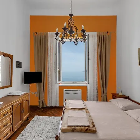 Guest house Zuta Kuca *